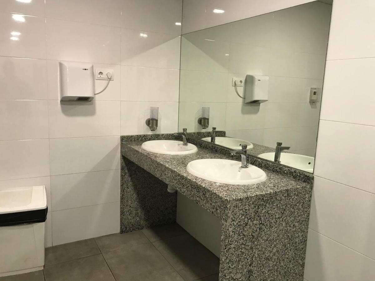 Yacht Experience Barcelona Hotel Sant Adria de Besos Exterior photo